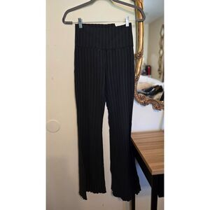 NEW | OFFLINE By Aerie OG Groove Flare Legging | Size M